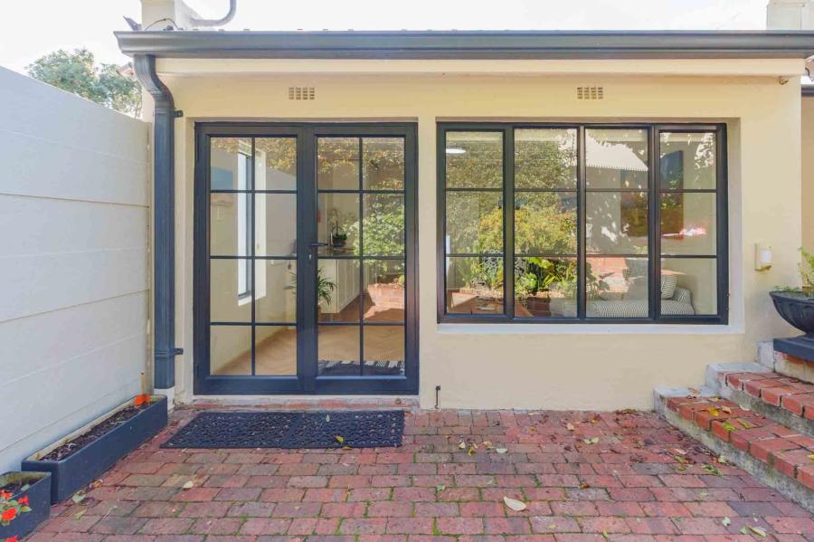 1 Bedroom Property for Sale in Newlands Western Cape